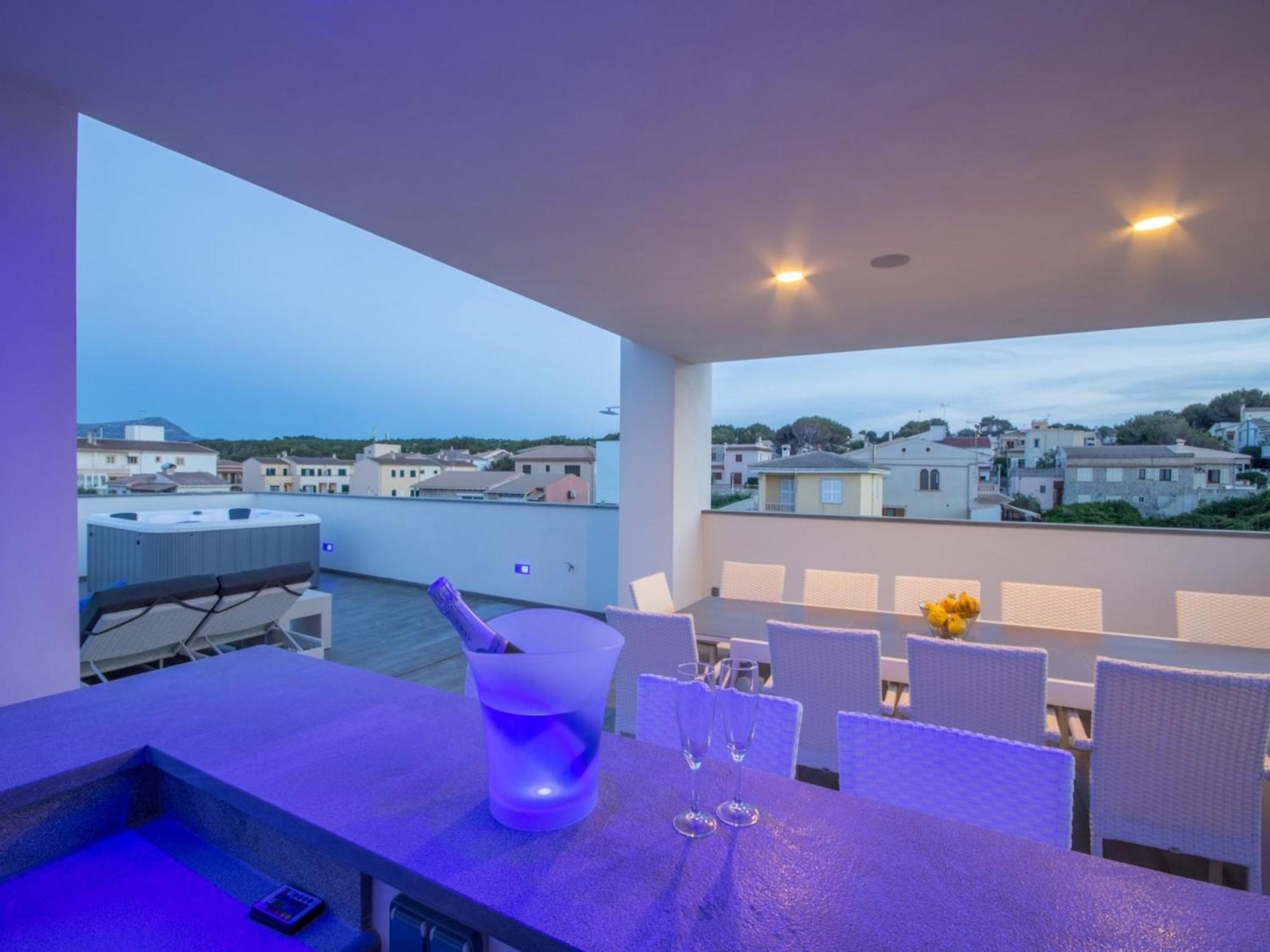 Beachfront In Villa *